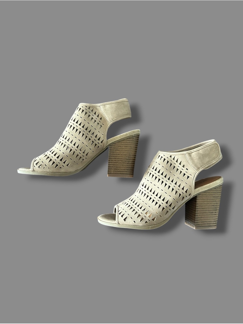 [indigo rd] Laser Cut Block Heel Booties